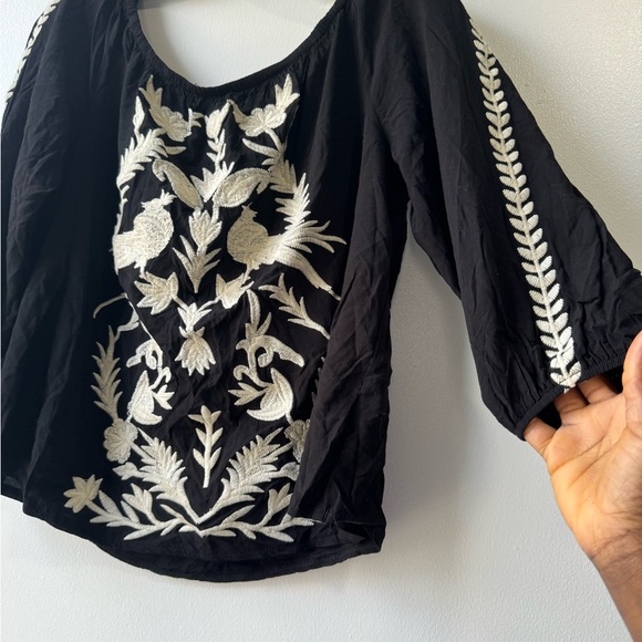 Solitaire Women’s Off the Shoulder Embroidered Top - Picture 6 of 10